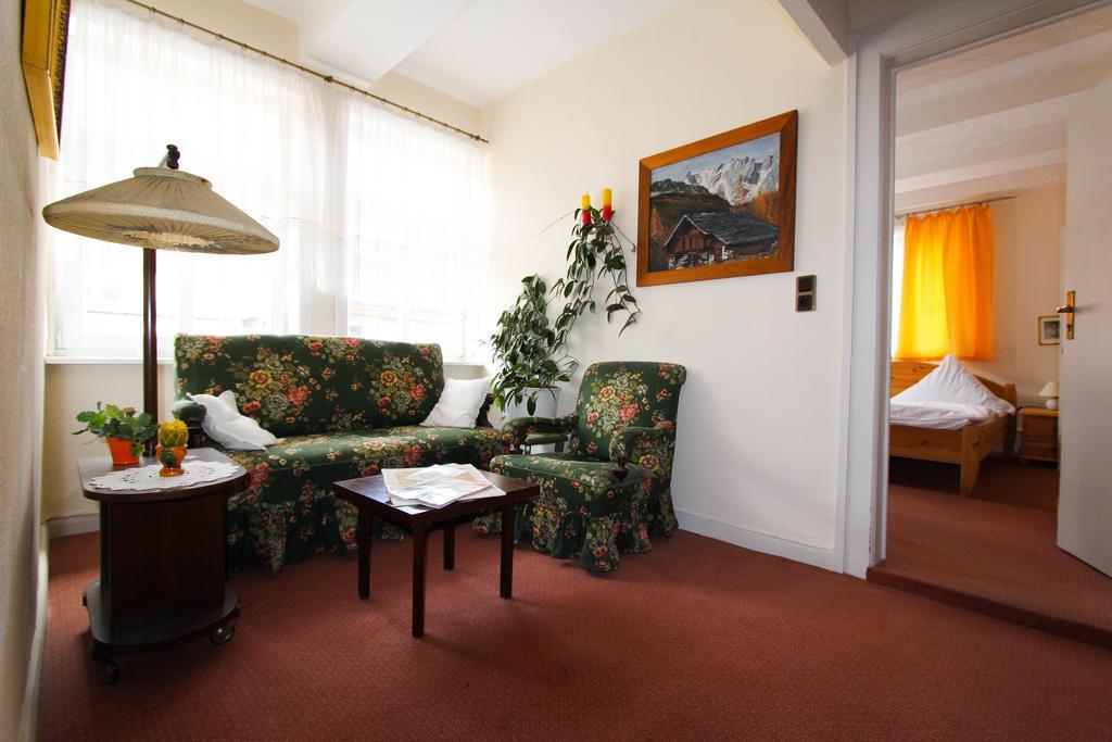 Hotel Deutsches Haus Northeim Kültér fotó